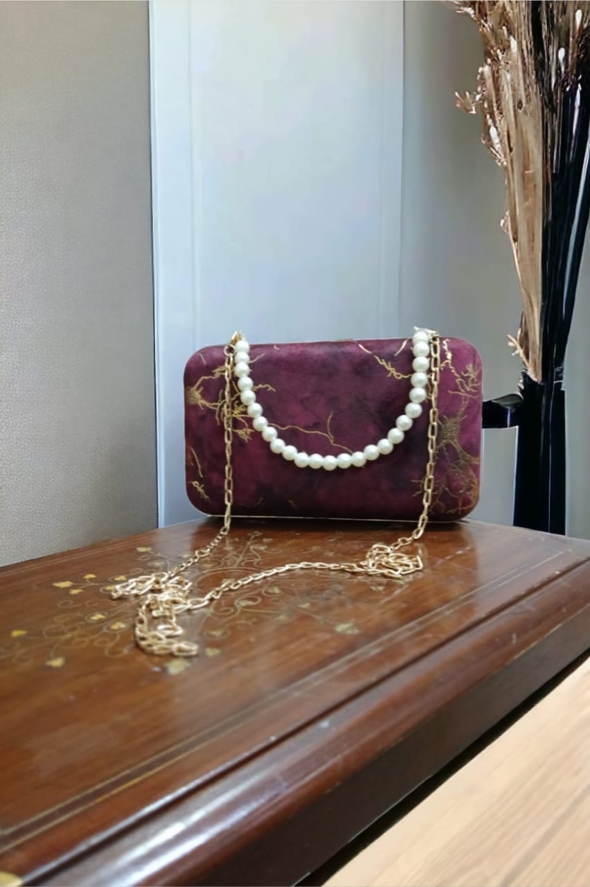 Fashion-Forward Handbags for Girls – Crafted for Your Unique Style!