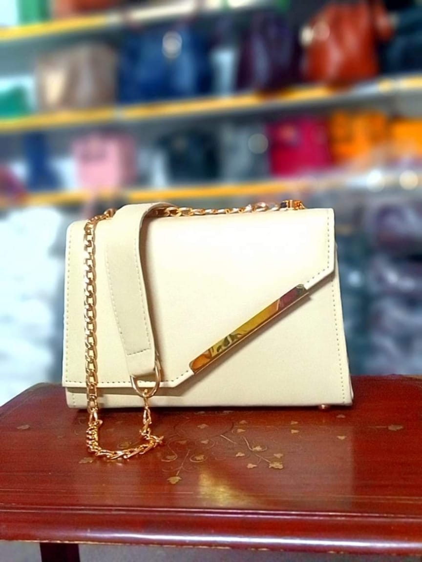 Exclusive Handbags for Girls – Style, Elegance & Functionality Combined!